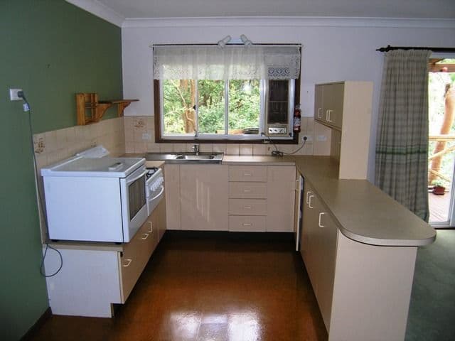 8 Oakglen Road, NORTH GOSFORD NSW 2250, North Gosford - Thumbnail 8