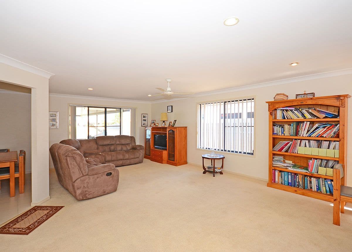 25 Lady Nelson Drive, ELI WATERS QLD 4655, Eli Waters - Thumbnail 6