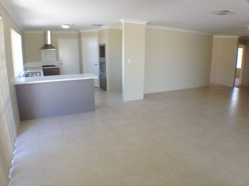 257 Dalyellup Boulevard, DALYELLUP WA 6230, Dalyellup - Thumbnail 4
