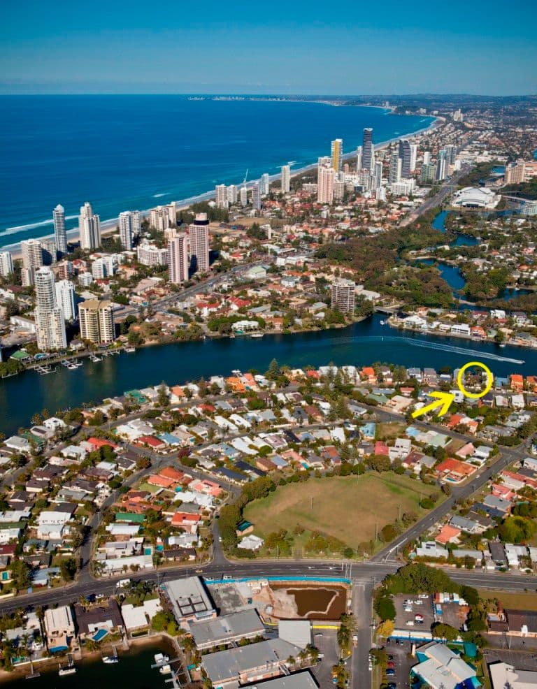 88 Amalfi Drive, ISLE OF CAPRI QLD 4217, Isle Of Capri - Thumbnail 2