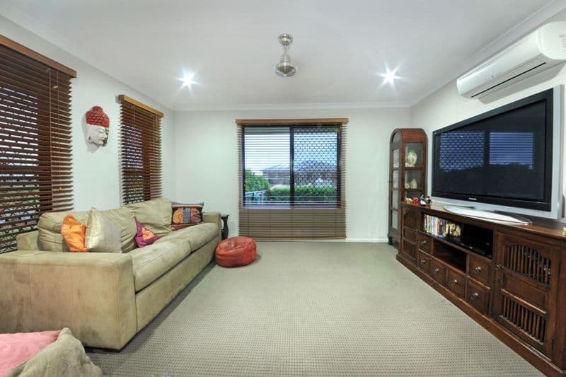 11 Tamarind Crescent, PROSERPINE QLD 4800, Proserpine - Thumbnail 4