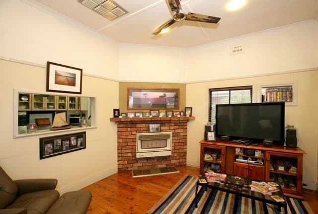 50 Gormly Avenue, WAGGA WAGGA NSW 2650, Wagga Wagga - Thumbnail 6