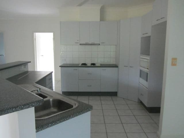 4 Cocos Grove, DURACK NT 0830, Durack - Thumbnail 2