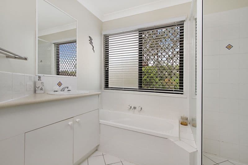 392 Chatswood Road, SHAILER PARK QLD 4128, Shailer Park - Thumbnail 4