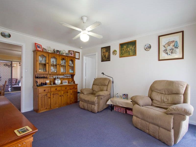15 Whitewood Street, FRANKSTON NORTH VIC 3200, Frankston North - Thumbnail 2