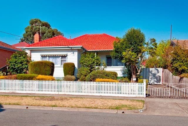 13 Erskine Avenue, RESERVOIR VIC 3073, Reservoir - Thumbnail 4