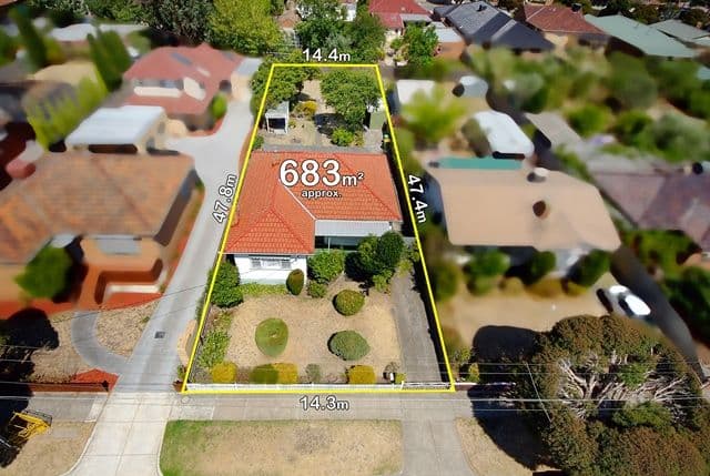 13 Erskine Avenue, RESERVOIR VIC 3073, Reservoir - Image 1