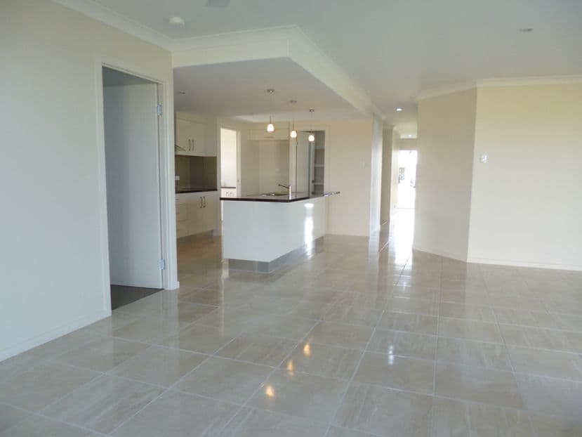 91 Oldmill Drive, BEACONSFIELD QLD 4740, Beaconsfield - Thumbnail 3