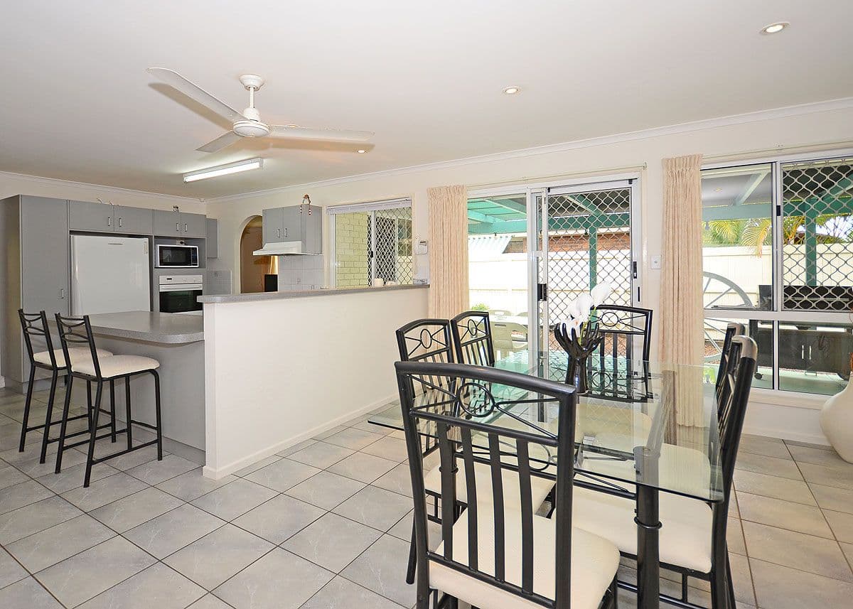 6 Bergin Court, TORQUAY QLD 4655, Torquay - Thumbnail 6