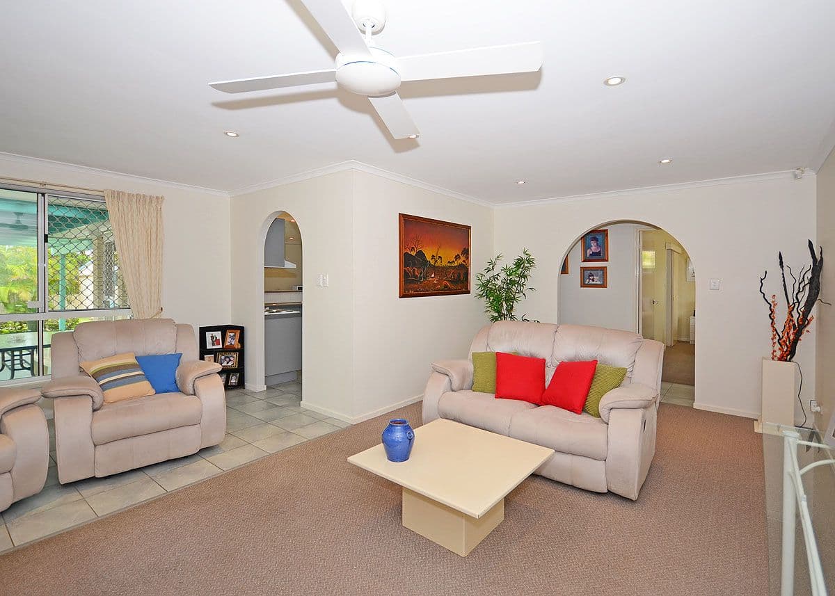 6 Bergin Court, TORQUAY QLD 4655, Torquay - Thumbnail 2