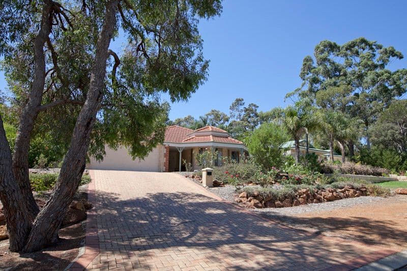 18 Collins Road, KALAMUNDA WA 6076, Kalamunda - Image 1