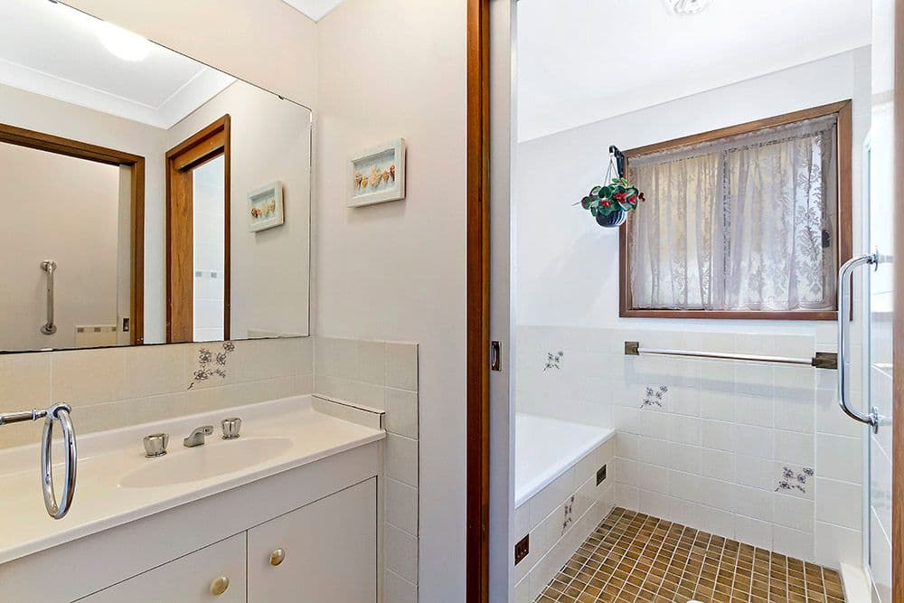 2 Ware Close, CHITTAWAY BAY NSW 2261, Chittaway Bay - Thumbnail 4