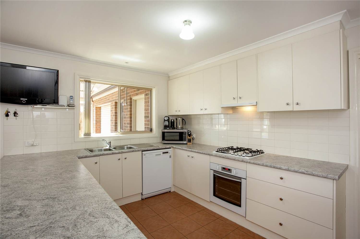 5 Genista Court, CORIO VIC 3214, Corio - Thumbnail 4