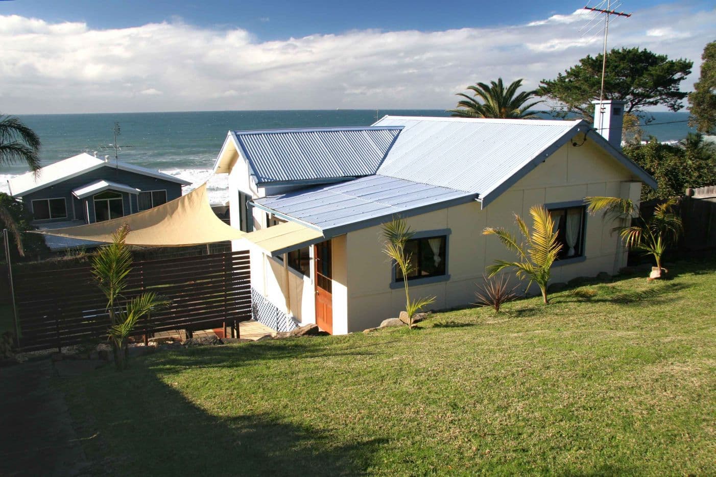 515 Lawrence Hargrave Drive, WOMBARRA NSW 2515, Wombarra - Thumbnail 2