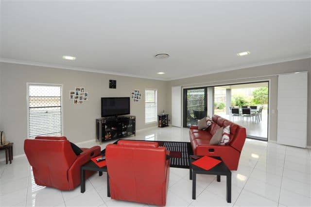 23 Saba Court, MIDDLE RIDGE QLD 4350, Middle Ridge - Thumbnail 3