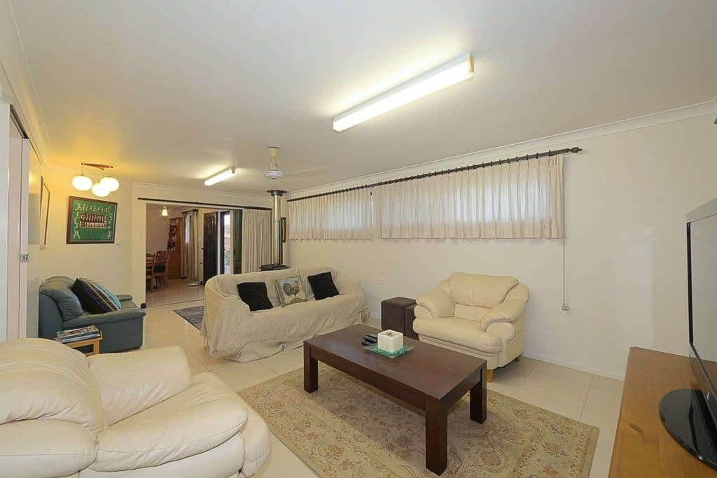 3 Vandenberg Street, AVENELL HEIGHTS QLD 4670, Avenell Heights - Thumbnail 7