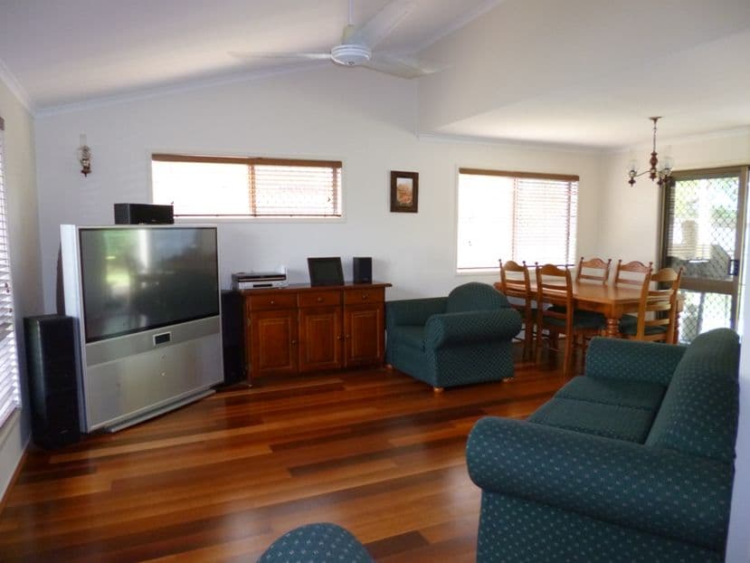41 Grevillea Drive, GLENELLA QLD 4740, Glenella - Thumbnail 2