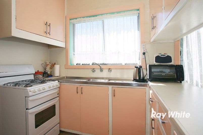 8 Val Court, DANDENONG VIC 3175, Dandenong - Thumbnail 2