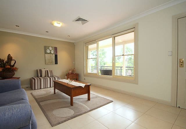 9 Binalong Avenue, GEORGES HALL NSW 2198, Georges Hall - Thumbnail 3