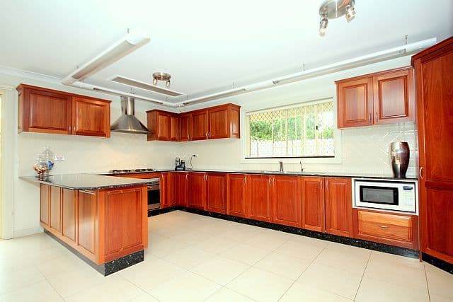 9 Binalong Avenue, GEORGES HALL NSW 2198, Georges Hall - Thumbnail 7