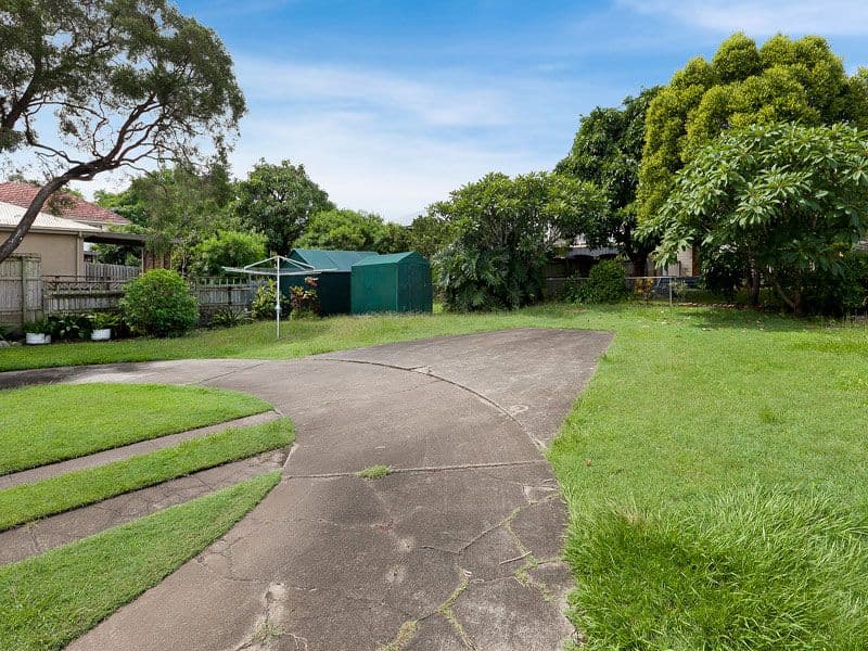 212 Oxley Road, GRACEVILLE QLD 4075, Graceville - Thumbnail 7