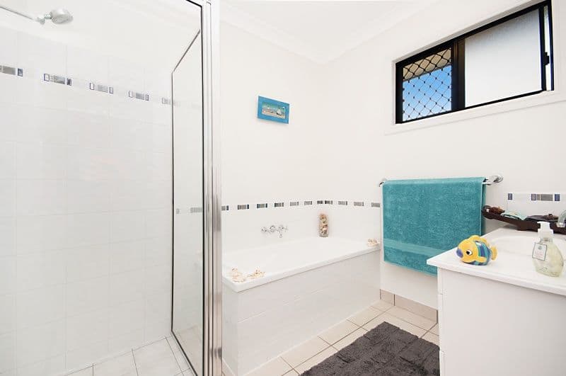 55 Woodwark Drive, BUSHLAND BEACH QLD 4818, Bushland Beach - Thumbnail 4