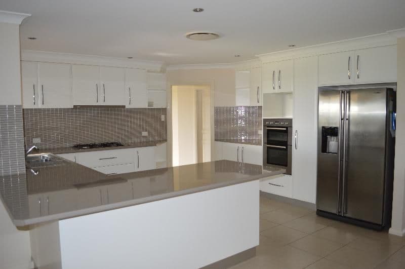 24 Namoi Crescent, DUBBO NSW 2830, Dubbo - Thumbnail 4
