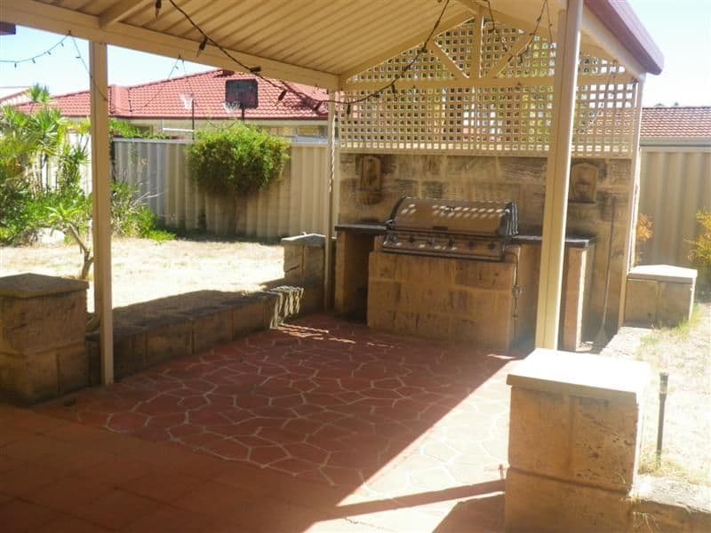 4 Cheyne Close, THORNLIE WA 6108, Thornlie - Thumbnail 3