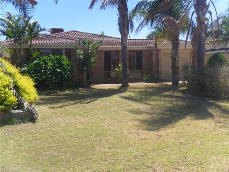 4 Cheyne Close, THORNLIE WA 6108, Thornlie - Image 1