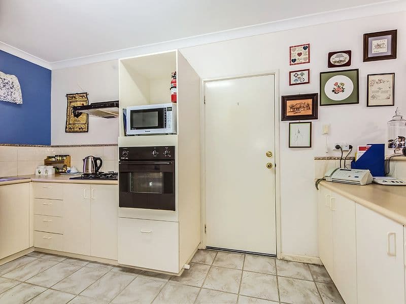 131 Murdoch Drive, GREENFIELDS WA 6210, Greenfields - Thumbnail 6