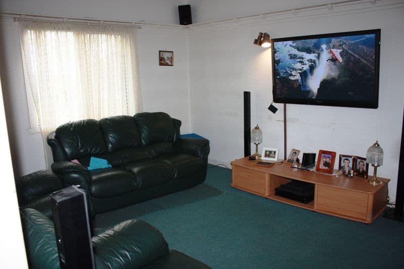 44 Stretton Drive, BLACKBUTT QLD 4314, Blackbutt - Thumbnail 8