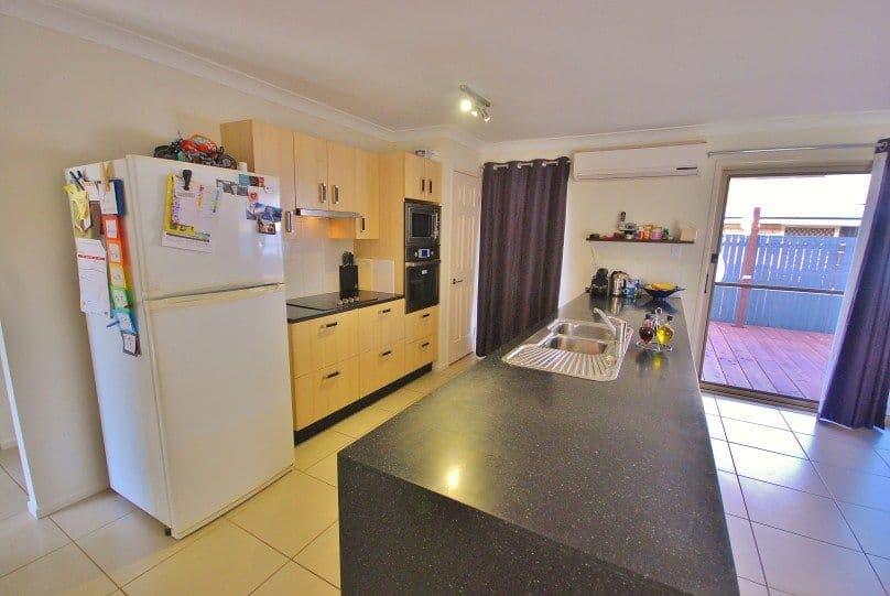 31 Smerdon Way, GLASS HOUSE MOUNTAINS QLD 4518, Glass House Mountains - Thumbnail 5