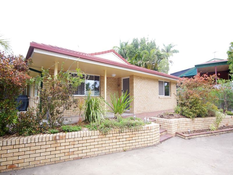 27 Falvey Crescent, GOODNA QLD 4300, Goodna - Thumbnail 2