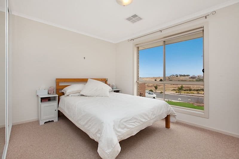 60 Serafino Drive, NOARLUNGA DOWNS SA 5168, Noarlunga Downs - Thumbnail 5