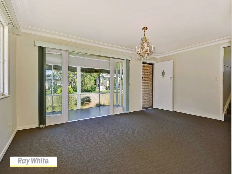 4 Frank Street, SCARBOROUGH QLD 4020, Scarborough - Thumbnail 3