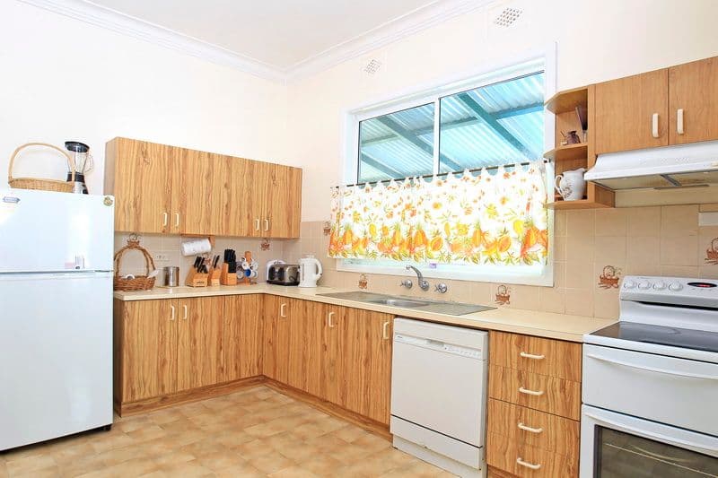 41 Mulgen Crescent, BOMADERRY NSW 2541, Bomaderry - Thumbnail 2