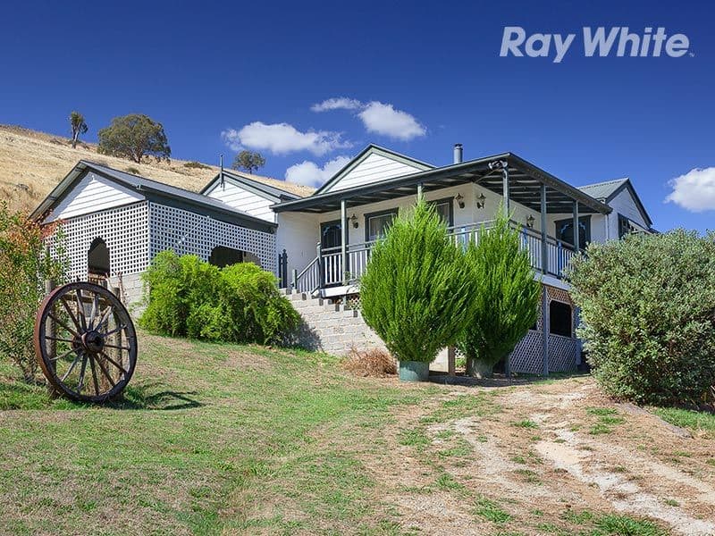 15 Yabba Road, TALLANGATTA EAST VIC 3700, Tallangatta East - Image 1