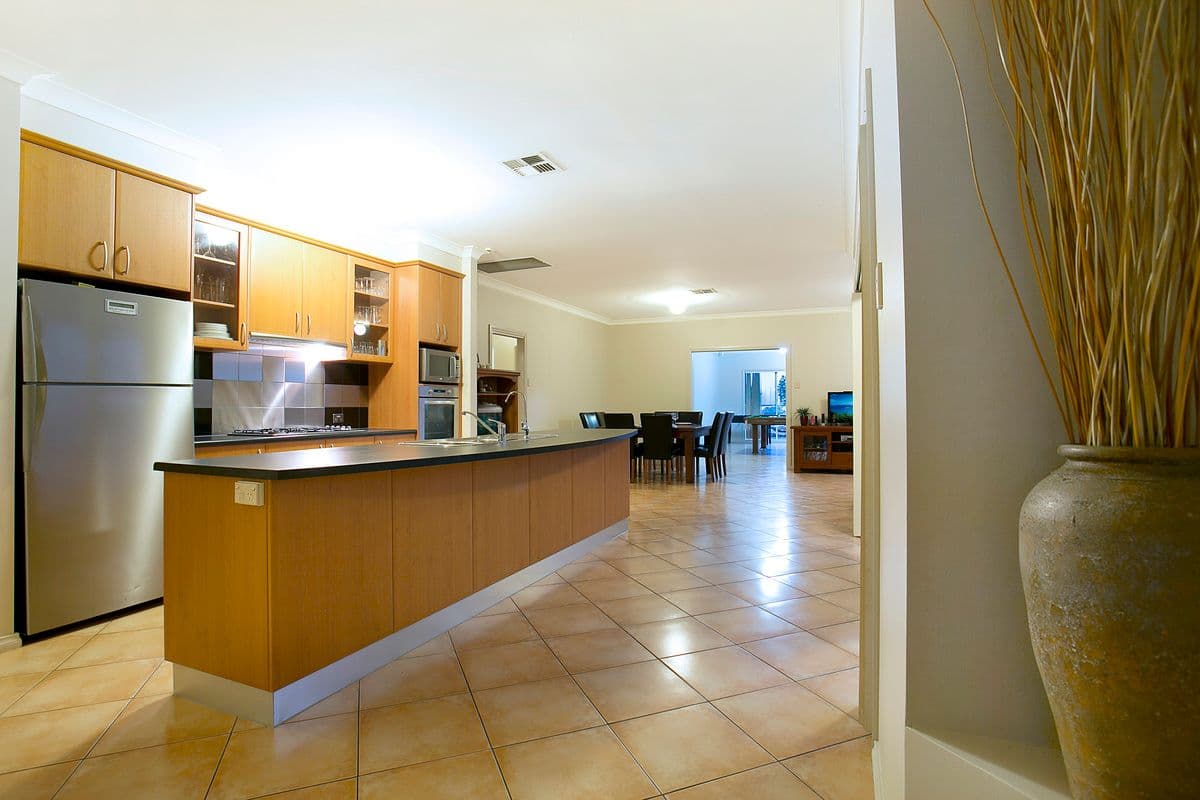 33 Parkway Avenue, WALKLEY HEIGHTS SA 5098, Walkley Heights - Thumbnail 3