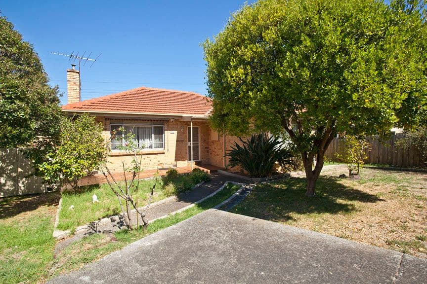 36 Damon Road, MOUNT WAVERLEY VIC 3149, Mount Waverley - Image 1
