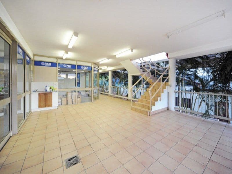 5 Commerce Close, CANNONVALE QLD 4802, Cannonvale - Thumbnail 4