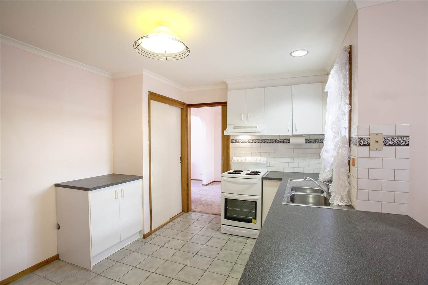 7 Newcomen Court, LARA VIC 3212, Lara - Thumbnail 6