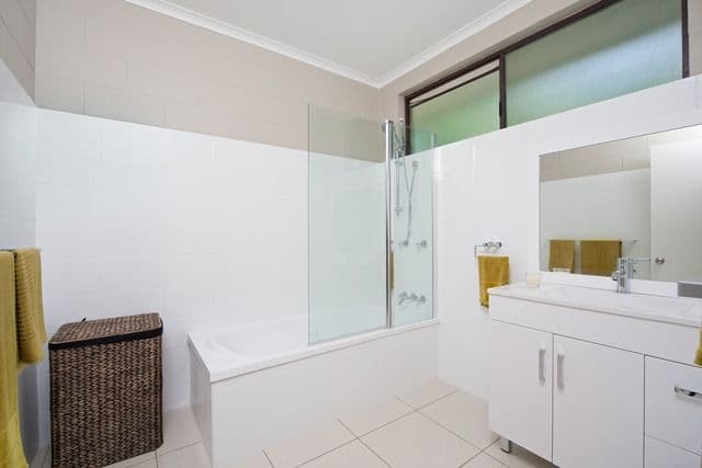 29 Scenic Street, BAYVIEW HEIGHTS QLD 4868, Bayview Heights - Thumbnail 8