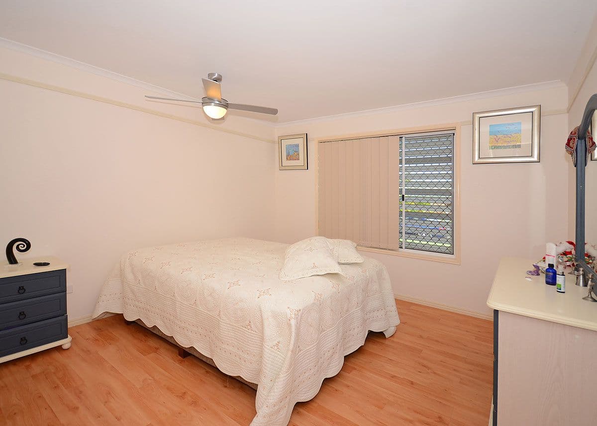 212 Pulgul Street, URANGAN QLD 4655, Urangan - Thumbnail 5