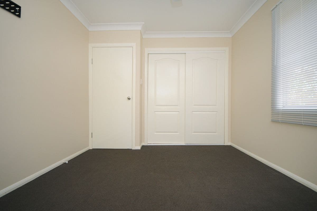 10 Wentworth Street, CENTENARY HEIGHTS QLD 4350, Centenary Heights - Thumbnail 6