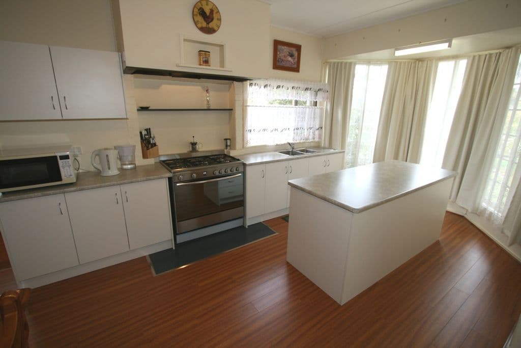 9 Grandview Grove, COWES VIC 3922, Cowes - Thumbnail 2