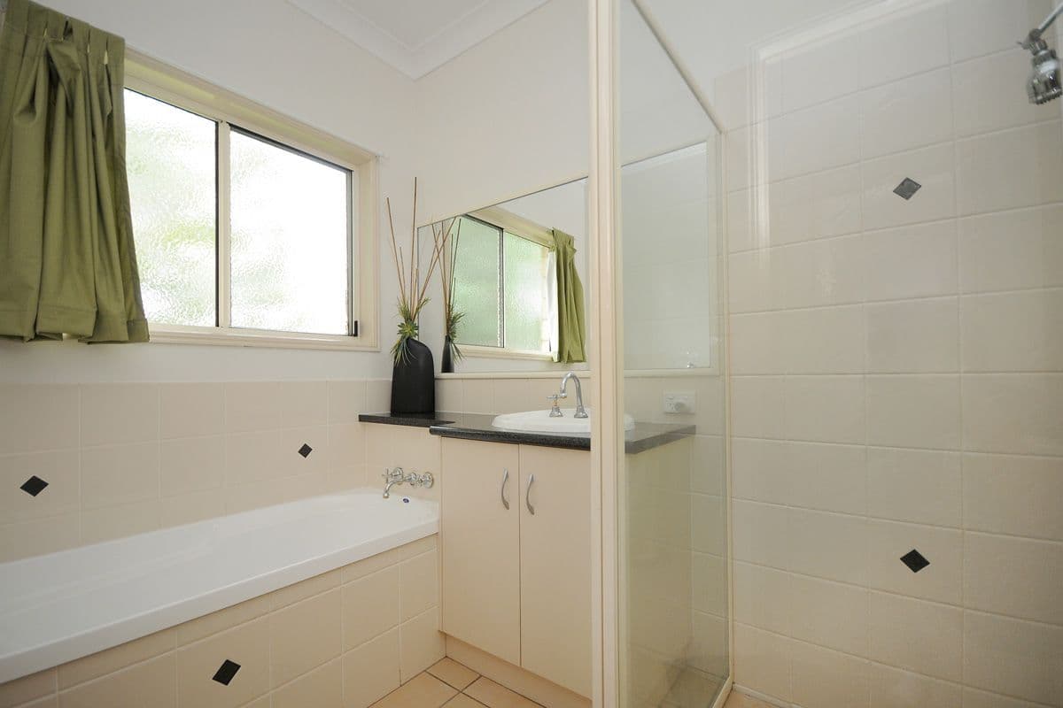 6 Oakdale Place, HIGHFIELDS QLD 4352, Highfields - Thumbnail 8