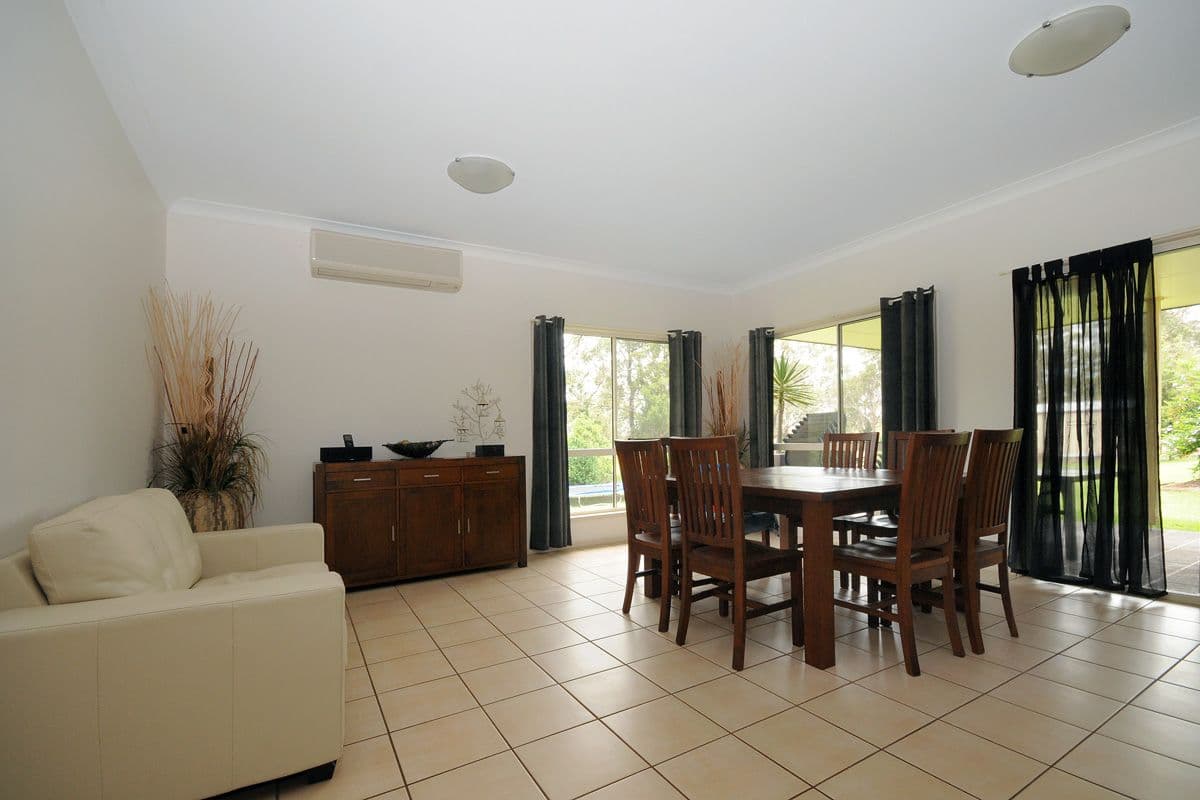 6 Oakdale Place, HIGHFIELDS QLD 4352, Highfields - Thumbnail 3