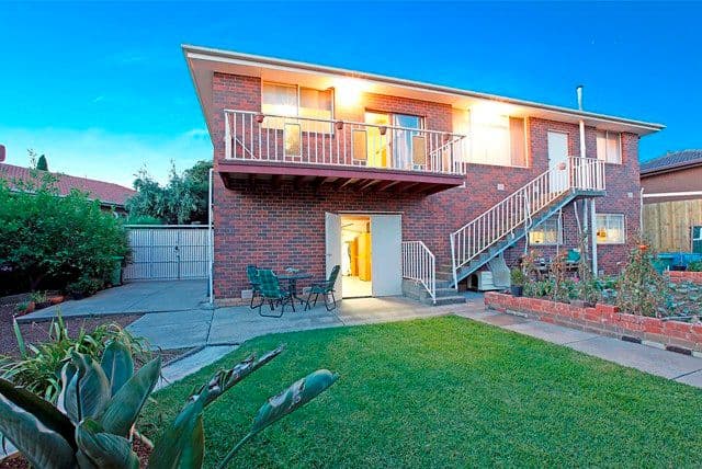 13 Churchill Avenue, RESERVOIR VIC 3073, Reservoir - Thumbnail 2