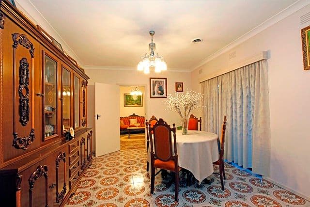 13 Churchill Avenue, RESERVOIR VIC 3073, Reservoir - Thumbnail 6