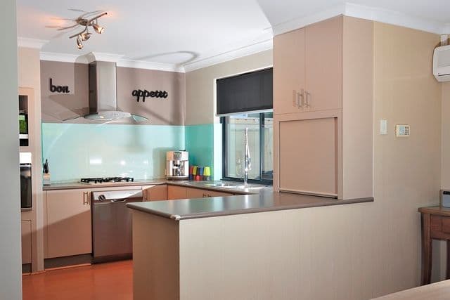 11 Watervista Place, MAYLANDS WA 6051, Maylands - Thumbnail 4